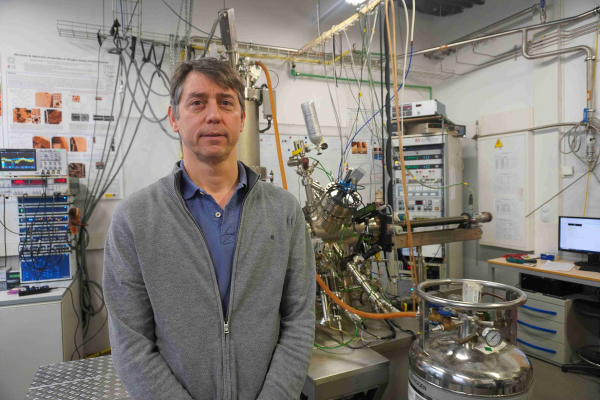 Rompen una barrera histórica en química al combinar flúor con oro para crear un material bidimensional